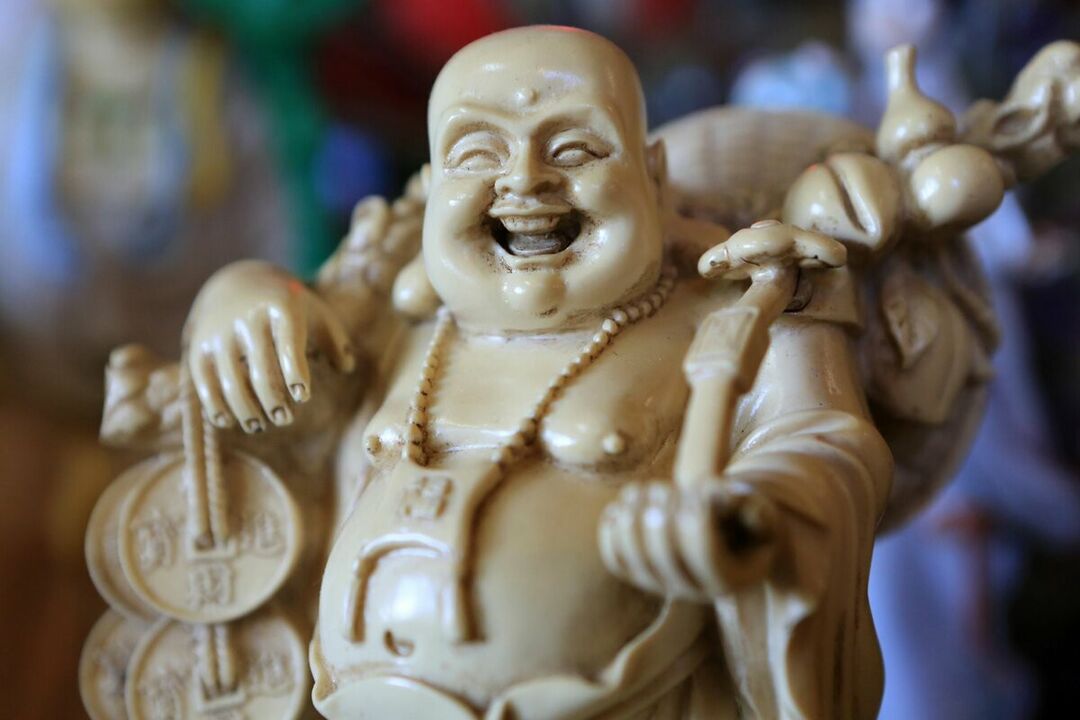 Familiengesundheits- und Wellnesszauber - Lachender Buddha